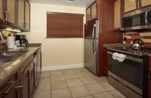 Florida Central Atlantic Coast Resort | Marriott's Lakeshore Reserve 2 Bedroom Villa