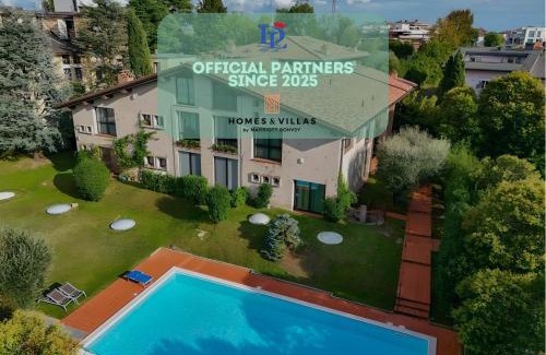 Rivoltella Apartment | Marriott SWAROVSKI Family apartment with pool DesenzanoLoft Official Partner Homes & Villas by Marriott Bonvoy