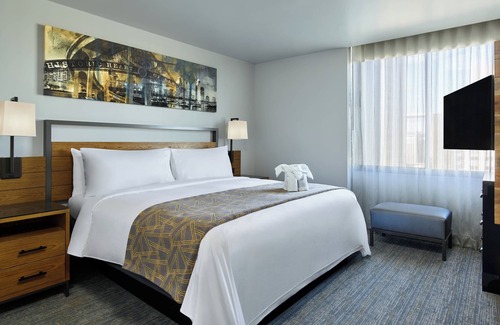 Civic Core Hotel | Marriott Vacation Club®, San Diego