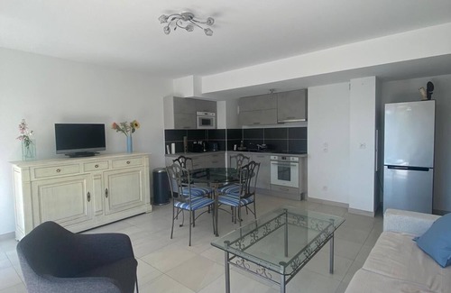 Bonneveine Apartment | Marseille city and calanques near the sea