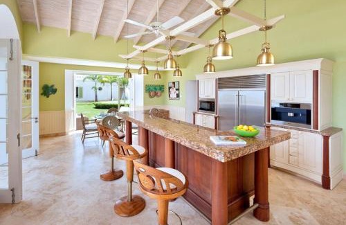 Weston Villa | Marsh Mellow by Blue Sky Luxury