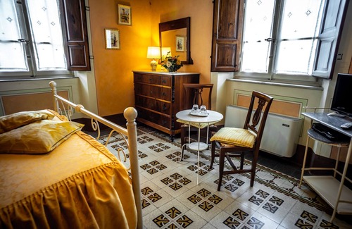 Santa Maria del Giudice House | Marta Guest House