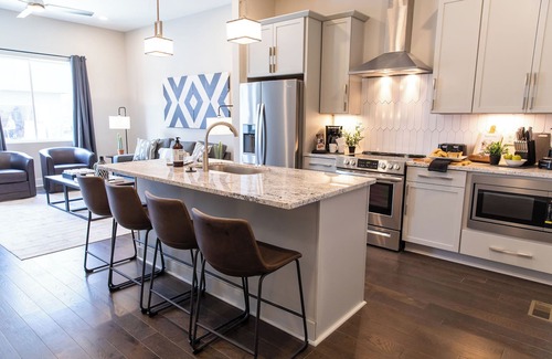 Nashville House | Marvelous Home in North Nashville- Rooftop Hot Tub- Pool Table- Skyline Views!
