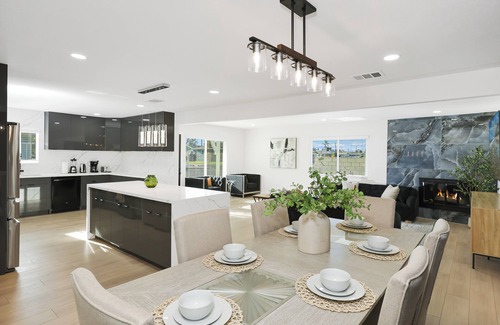 Westminster House | Marvelous New 5-bedroom house near Disneyland