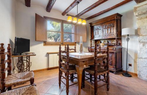 Torrelles de Foix Apartment | Mas Colom-Can Cruset Agroturisme