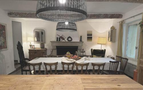 Sarrians House | Mas dans la campagne pour loisirs et télétravail