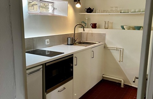 Tarascon House | Mas De Monge