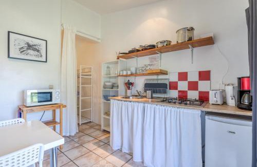 Saintes-Maries-de-la-Mer House | Mas des Cypres - Mazet 7