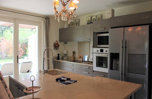 Eygalieres Villa | Mas in Eygalières with Heated Pool