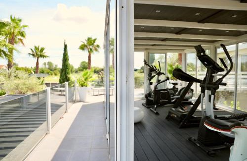 Costieres Bed & Breakfast | Mas La Farelle Chambre d'hote,Fitness & Salle de jeux Gratuite & SPA en supplément