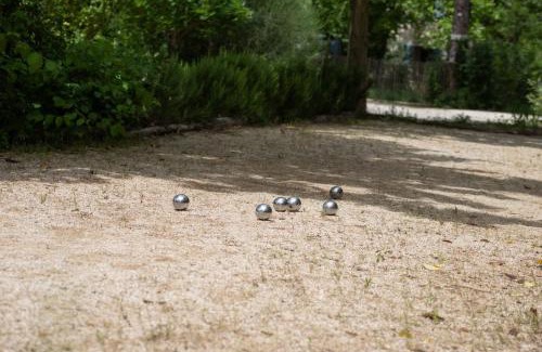 Le Thor Villa | Mas provençal 14 personnes - parking privé