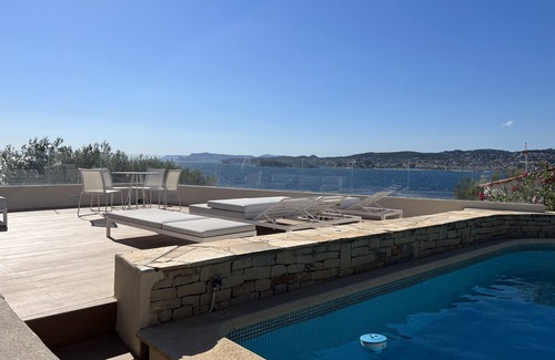 Sanary-sur-Mer House | Mas provençal- 180° sea view with swimming pool