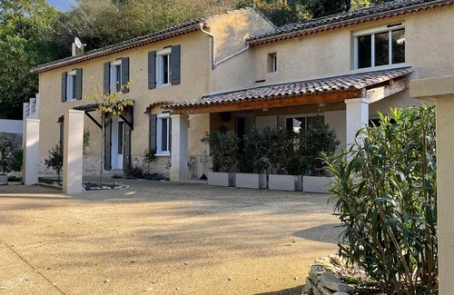 Fontaine-de-Vaucluse Villa | MAS PROVENCAL 10 - 12 persons with swimming pool in Fontaine de Vaucluse