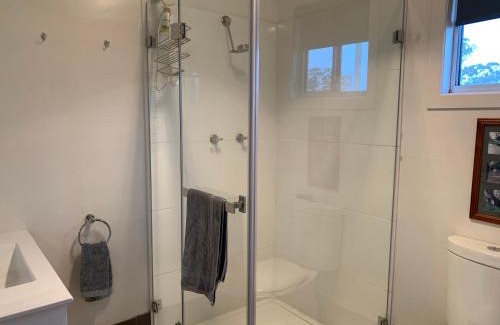 North Yalgogrin Bed & Breakfast | Mascot Cottage - Pet Friendly and Complimentary Breakfast Hamper
