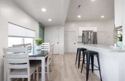 Lehi House | Massage* | Patio | 4 bedrooms