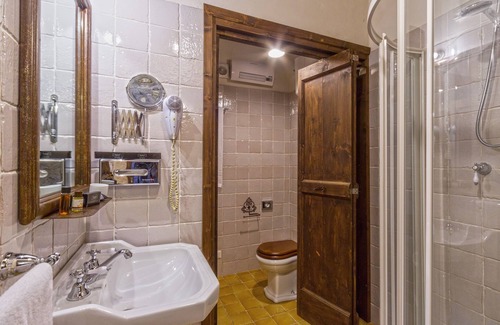 Buccheri Other | Masseria Fortificata Lo Zafferaneto