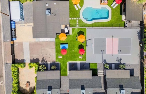 Camelback East House | Massive Complex | Pickleball | Pool | Heated Pool