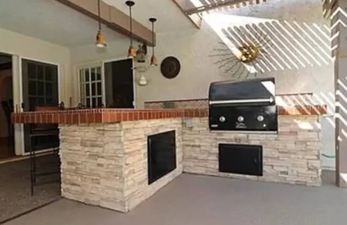 Palm Desert House | Massive Estate Property with Private Pool/Spa & Tennis Court