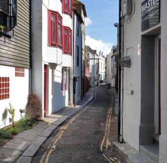Old Town Hastings Hotel | Master accommodation suite 2 sea view with balcony
