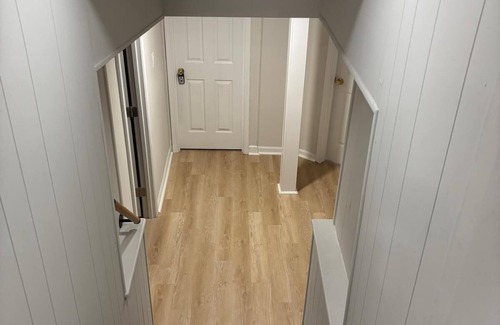 Fort Washington House | Master Bedroom with Private Bathroom; Near to Washington DC