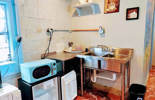 Melbourne Apartment | MASTER Studio apt. nearby Melbourne Beach & Downtown