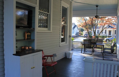 Summerville House | Masters Home Rental- 1 Mile from Augusta National