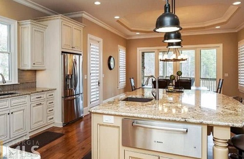 Lake Oconee House | Masters Week - Luxury 6 BR Lakefront Home w/Spa in Harbor Club on Lake Oconee