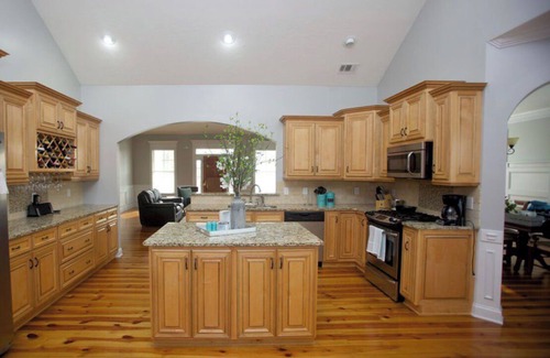 Riverwood Plantation House | Masters Week suburban stunner, pool, sauna and outdoor pergola with fireplace.