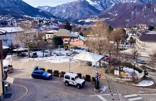 Cremeno Apartment | MAT Cremeno Rocco 3 · Large cosy mountain view apt for trekking lovers