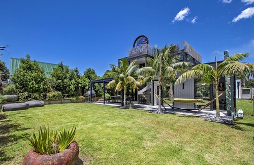 Matapouri House | Matapouri Art Escape - Matapouri Holiday Home