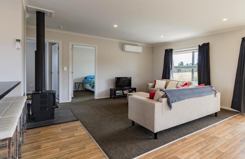 Horopito House | Matapuna Lodge - Horopito Holiday Home