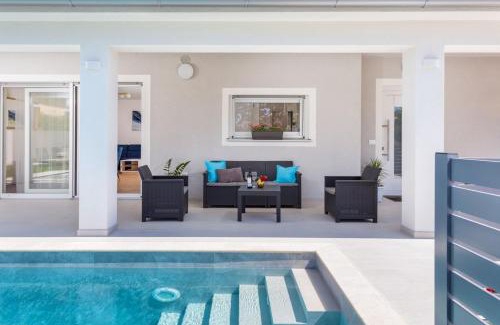 Stinjan Villa | Mateo