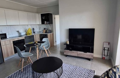 Greater Johannesburg Metropolitan Area Apartment | Mawuya Tigashire #89 Executive Apartments @Munyak