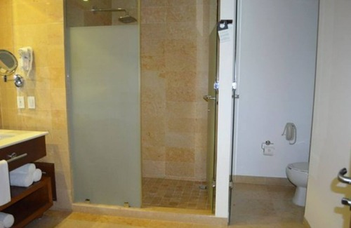 Ejidal Resort | Mayan Palace/2 BDS + 2 BA/Kid friendly/Beach + pools/6 adults + 2 kids