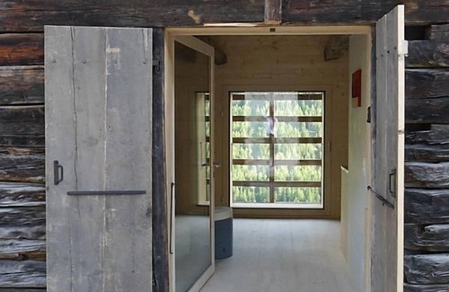 Evolene House | Mayen to Henri