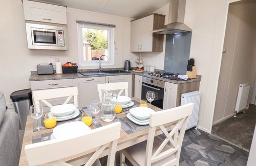 Runswick Bay Cottage | Mayflower Lodge