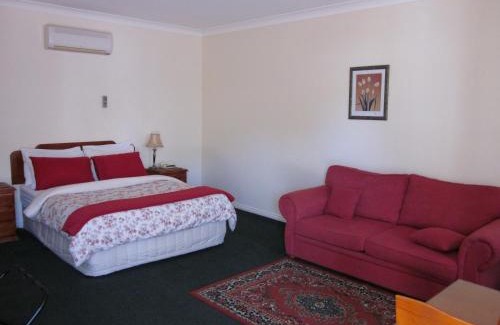 Gunnedah Hotel | Maynestay Motel