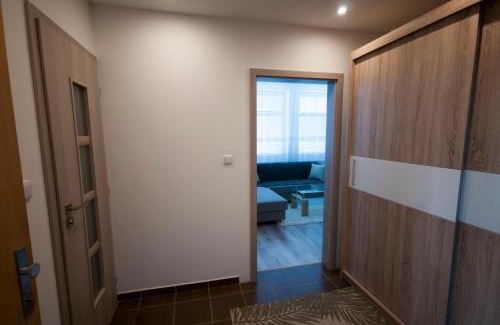 Liptovsky Mikulas Apartment | MAYTEX - ubytovanie v 46m2 apartmáne s balkónom