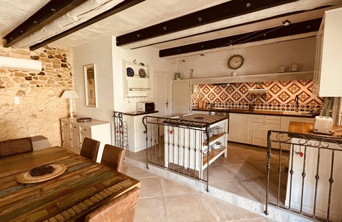 Gargas House | Mazet des Balestiés, 6 pers. with a pool, 120 m², coeur Luberon, ideal family