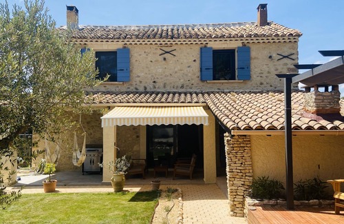 Gargas House | Mazet des Balestiés, 6 pers. with a pool, 120 m², coeur Luberon, ideal family