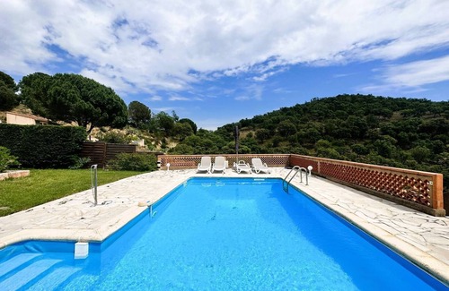 La Londe-les-Maures House | Mazet for 6 people with private pool in the Valcros domain in La Londe les Maures