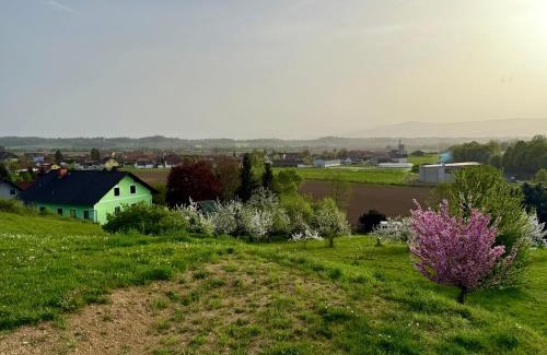 Dobl House | Mc Home Neues und sonniges Doppelhaus, Top 2 mit grossen Garten und E-Ladestation in Dobl bei Graz