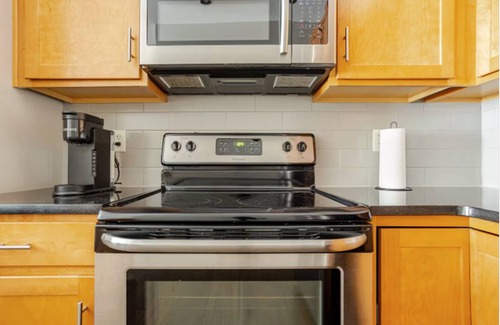 Mile Square Apartment | McOuat Place 3C - Luxury 1 Bed Downtown Indy Apartment Prime Location