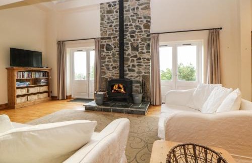Mary Tavy House | Meader Barn