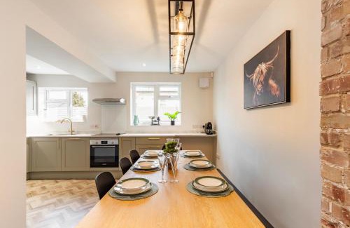 Norwich House | Meadow View Cottage By Leap Escapes