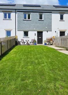 Mabe House | Meadowvine