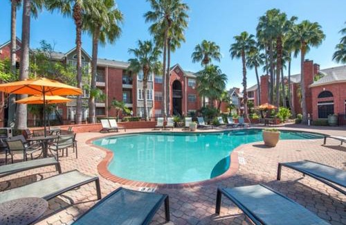 Astrodome Apartment | Med Center Charm 2br Haven