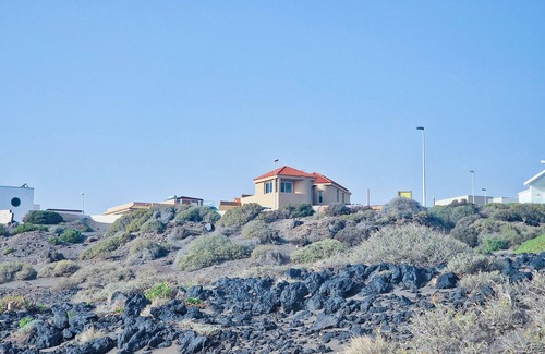 Granadilla de Abona Apartment | Medano Loft 5 Min walk Seaside Sunrise (pet friendly)