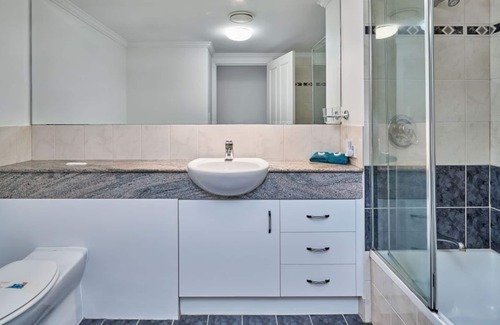 Yorkeys Knob Apartment | Mediterranean Beachfront Apartment 5