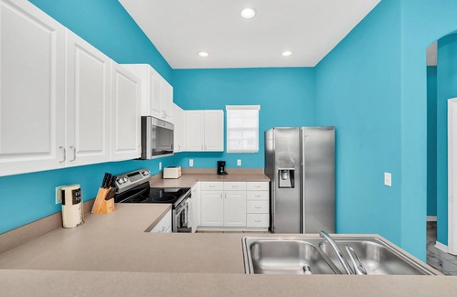 Lake Davenport Estates House | Mediterranean-style villa w/pool 25-min to Disney